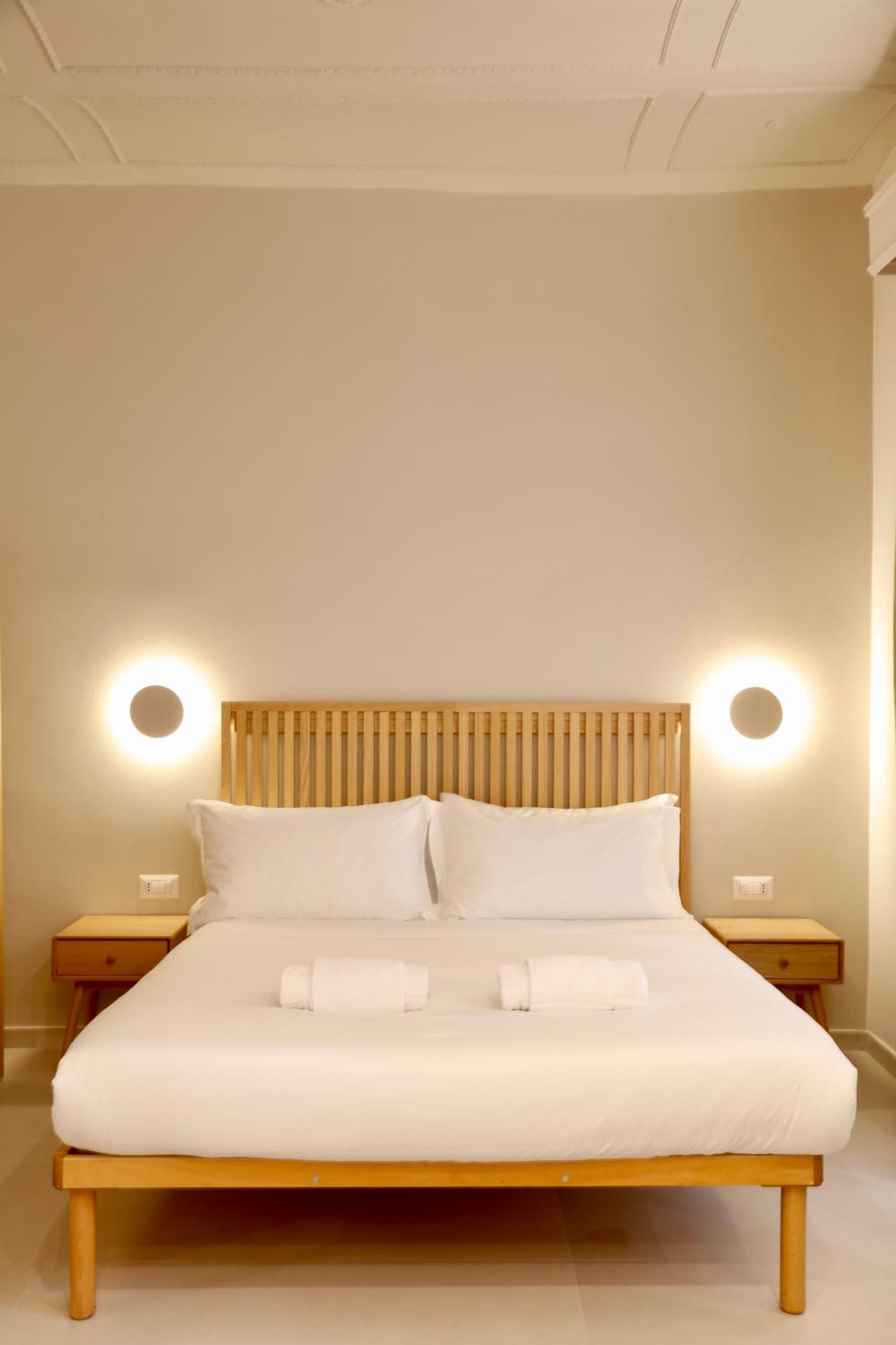 Domus Maxima - &