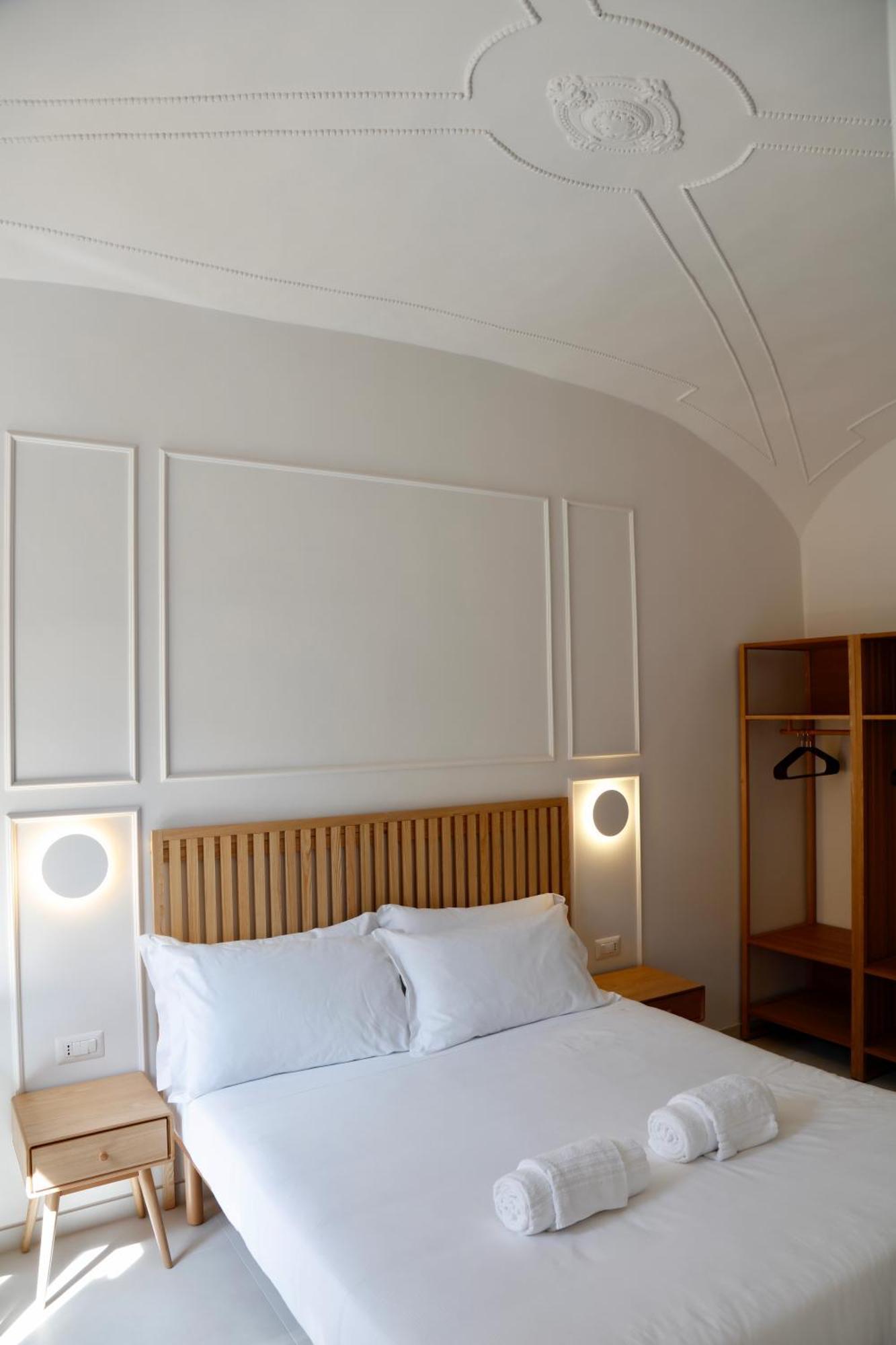 Domus Maxima - & Roma